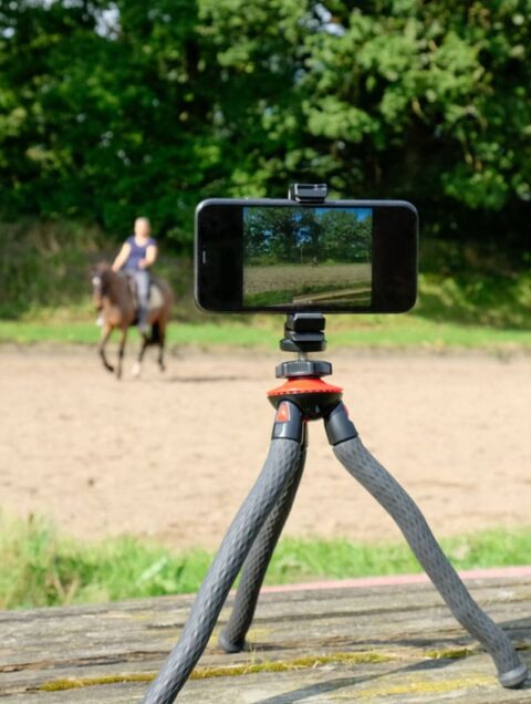 iPhone-on-tripod-recording-riding-lesson