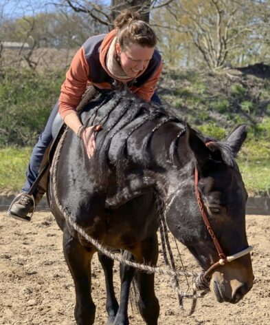 nancy-heiber-pferdetraining-horse-love {{brizy_dc_image_alt imageSrc=